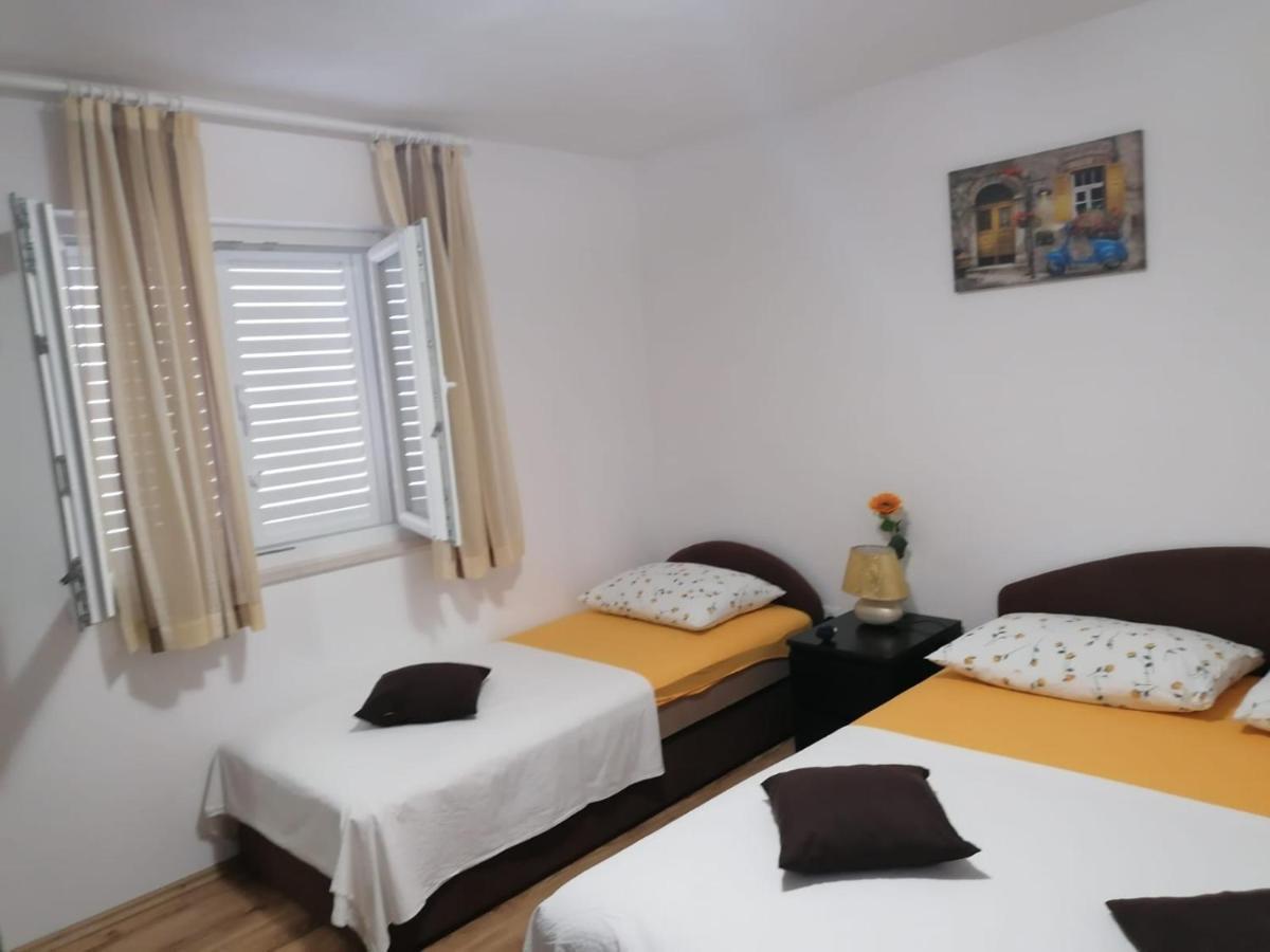Apartment Slavica Traù Esterno foto